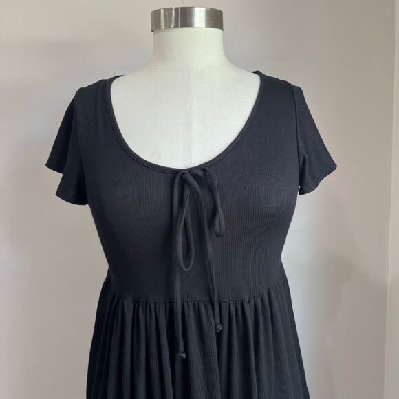 See you Monday Little Black Ribbed Causal Dress Front Tie Size Large NWT - Picture 4 of 7